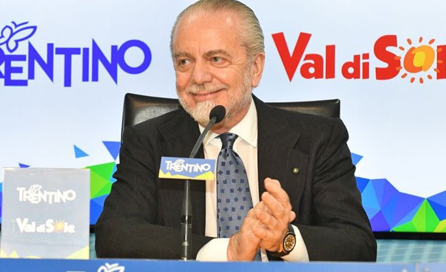 De Laurentiis: “Cavour paracu*o, ha mandato Garibaldi a fregarsi tutto l’oro di Napoli”