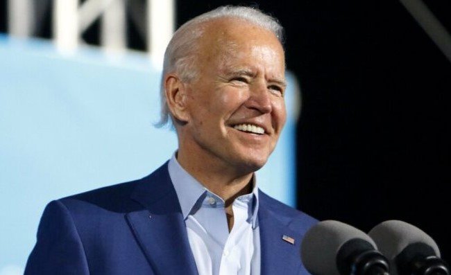 De Luca annuncia: “Il Presidente degli Stati Uniti d’America sceglie Capri”