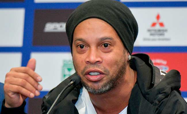 Europei, il messaggio di Ronaldinho ad Elmas e alla Macedonia: “Buona fortuna!”