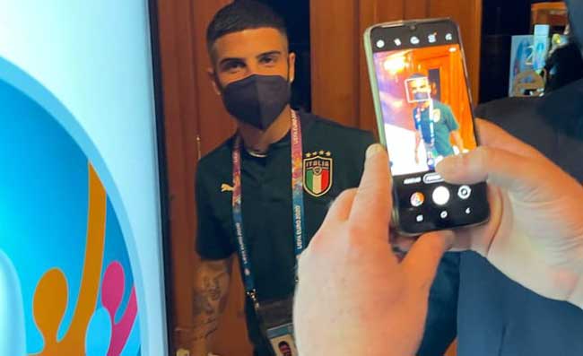 Insigne “dj” dell’Italia, Berardi: “Ci fa ascoltare tanta bella musica napoletana”