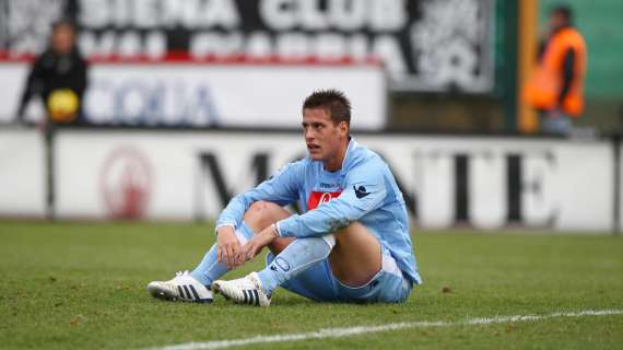 L’ex Denis: “Ringrazierò a vita Napoli, ricordo ancora quel boato contro il Milan…”