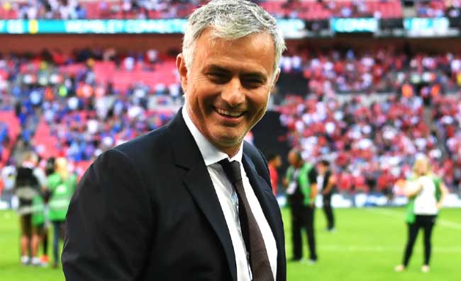 Mourinho ironizza con Ronaldo: “Vai via dall’Italia e lasciami in pace”