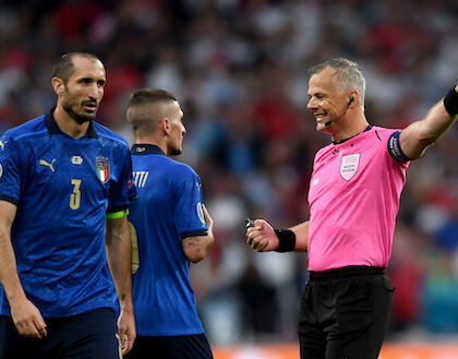 Casarin: magnifico arbitraggio di Kuipers, a 48 anni corre e non sbaglia nulla