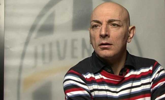 Chirico attacca: “Napoletani, piangete ancora? Avete una macchina del tempo”