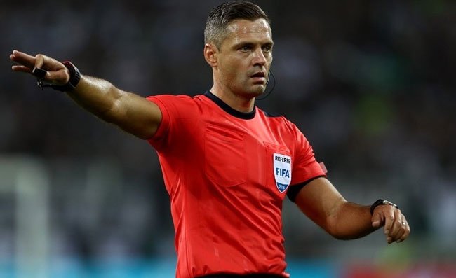 Arbitri, svolta storica in Premier: potrebbero spiegare episodi durante le partite