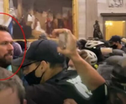 Dall’oro olimpico all’assalto al Campidoglio: il nuotatore che rischia due anni di carcere