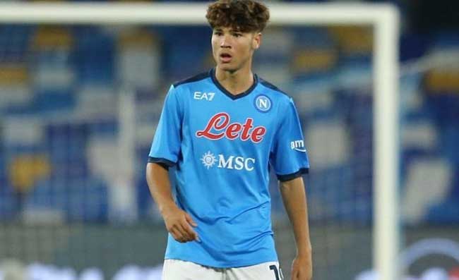 Vergara-Napoli, i dettagli del contratto: ha rinnovato a marzo 2021