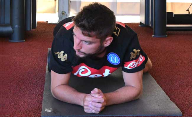 Mertens: “Sono pronto”. Il belga però si sta allenando ancora con il tutore
