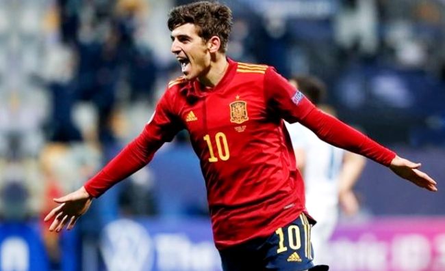 Napoli, c’è Villar nel mirino per gennaio. Mourinho vuole Herrera
