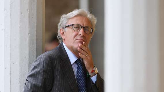 FIGC, l’ex dg Valentini contro Mourinho: “La smetta di fare lo showman, svilisce i giocatori”