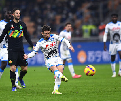 CorSport: senza Osimhen toccherà a Mertens centravanti e c’è anche l’opzione Petagna
