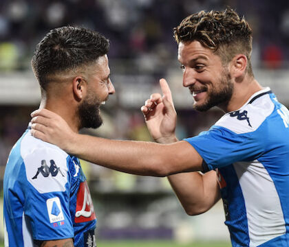 Napoli-Lazio, gavettone di Insigne a Mertens per festeggiare la vittoria (VIDEO)