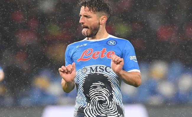 Napoli, il gol del 2-0 nato da 21 passaggi. La legge del contrappasso colpisce Sarri