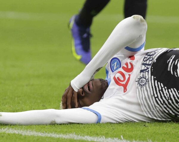 Osimhen starà fuori a lungo: Spalletti ha lanciato un messaggio ai calciatori
