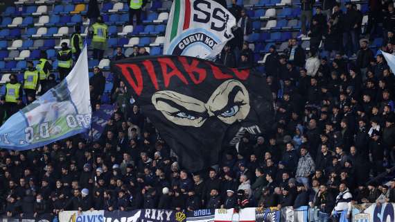 Problemi alla copertura del Maradona: piove in tribuna durante sfida alla Lazio