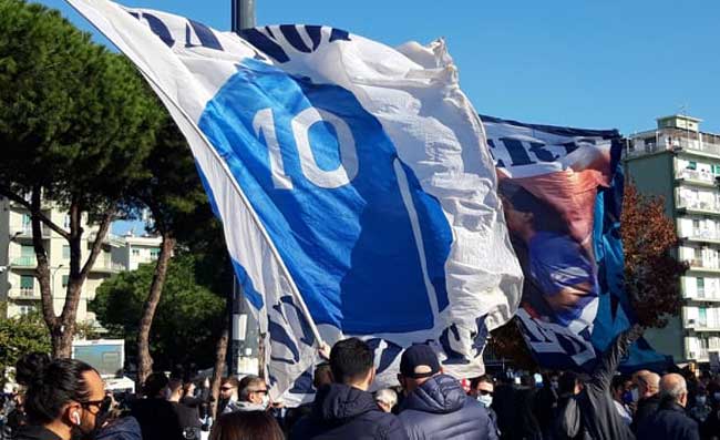 Ultras del Napoli al Maradona, domani saluteranno la squadra in partenza per Milano