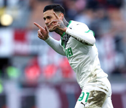 Viva la costruzione dal basso, Scamacca ringrazia e il Sassuolo batte il Milan 3-1