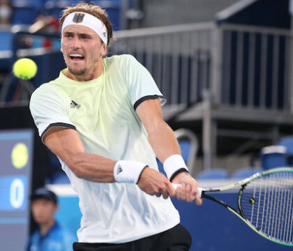 Zverev: «Medvedev mi ha battuto 5 volte quest’anno, lo ringrazio per avermi fatto vincere stavolta»