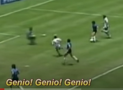 «Quelli che circondavano Diego credevano di essere Maradona. Gli cambiavano numero di telefono ogni settimana»