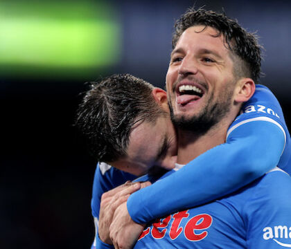 È arrivata l’ora di fare l’albero di Natale: le palle le offre Mertens