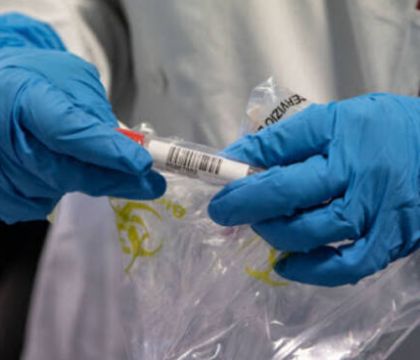 Campania, il bollettino Covid: record di tamponi, oltre 53000. Sono 2300 i nuovi positivi