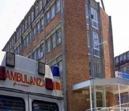 Dal Cotugno: «I vaccinati con doppia dose ricoverati hanno tutti altri fattori di fragilità»