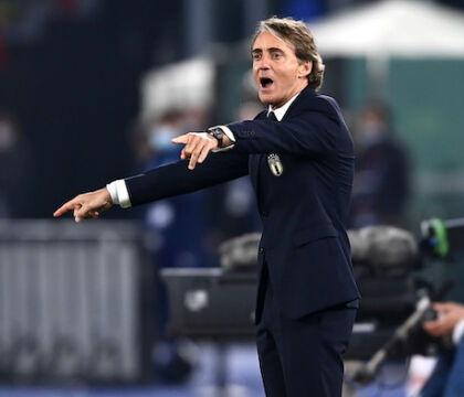 Il Telegraph scommette sull’Italia fuori dai Mondiali: «Mancini potrebbe allenare il Manchester United»