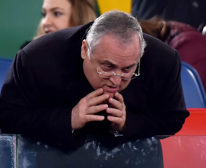 Lotito dimezza le bottigliette a Formello: «Così imparate a sprecare l’acqua!» 