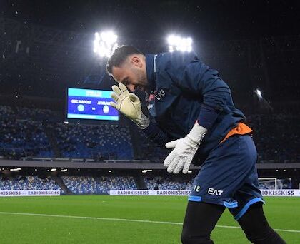 Ma è impressione mia o Ospina stava inchiodato come il puntale sull’albero?