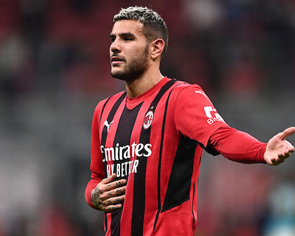 Milan, Theo Hernandez non ce la fa, salta il match con il Napoli