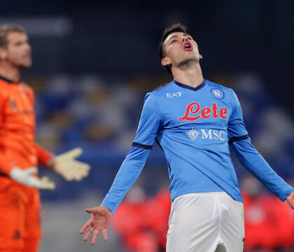 Napoli-Spezia 0-1, pagelle / Sono tornati i passaggetti all’indietro, male atavico di questa squadra