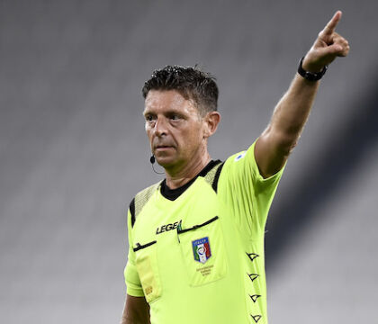 Rocchi ferma Nasca dopo il pasticcio di Atalanta-Roma. Napoli-Spezia a Massimi