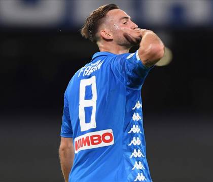 Daily Mail: Fabian non rinnoverà col Napoli, Rangnick lo vuole al Manchester United per il dopo Pogba