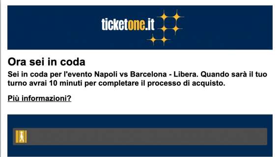 FOTO – Napoli-Barça, dalle 16 grande attesa su Ticketone: in centinaia nella coda virtuale