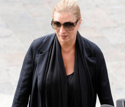 Iva Zanicchi: «Il sesso fa bene a qualunque età. Amore e sesso aiutano a cantare»