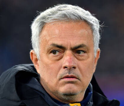 Mourinho: «Il nostro livello tecnico è stato veramente basso ma l’arbitro mi deve qualche spiegazione»