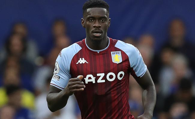 Tuanzebe al Napoli, è ufficiale. Depositato il contratto in Lega. Il difensore è ripartito per Londra, torna domani