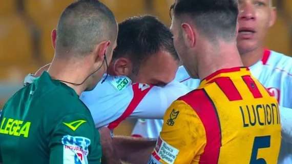 “Che c’entra mia mamma?” e Meggiorini scoppia in lacrime durante Lecce-Vicenza