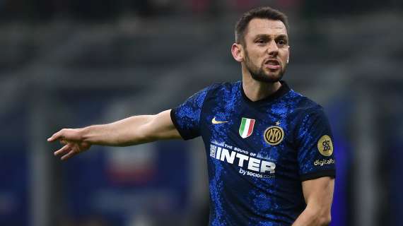 Inter, De Vrij sacrificio estivo: Raiola ha preannunciato un’offerta dalla Premier