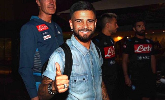 “Lorè, ci mancherai”, gruppo di tifosi incontra Insigne. La reazione del capitano