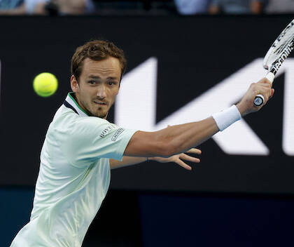 «Idioti, perché non mi amate?». Medvedev è un Djokovic con 19 Slam di meno