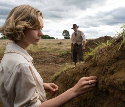 “La nave sepolta” (The Dig), su Netflix il film di Simon Stone tratto dal romanzo di John Preston
