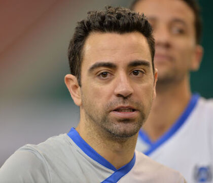 Barcellona tutto all’attacco verso il Napoli: Xavi ora ha 9 punte, ma due soli laterali