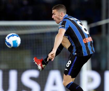 Gosens: «Ho scelto l’Inter e non il Newcastle perché basare tutto sui soldi è una deriva che mi ripugna»
