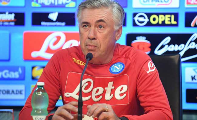 Ancelotti-Napoli, i tifosi si dividono: è bufera sul web. Interviene Martino