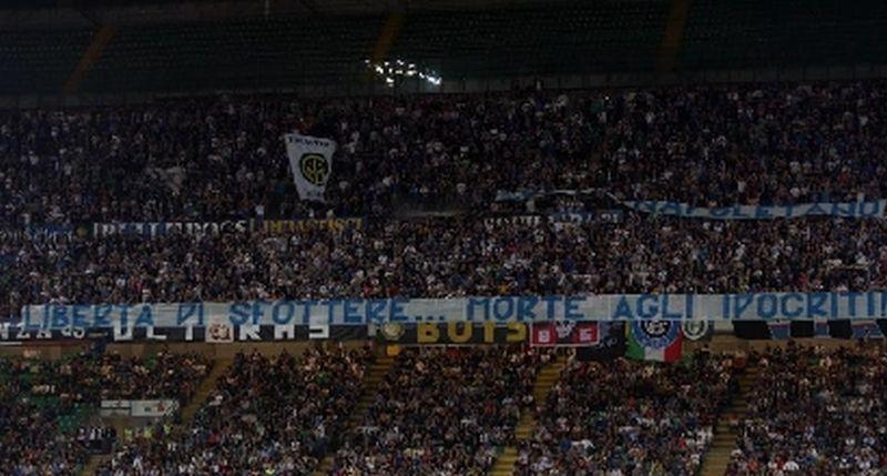Napoli: mezzo secolo di offese allo stadio, tutto cominciò col colera
