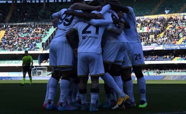 Il Napoli vince, vulcano Odierna: “Dio esiste e Giulietta resta ‘na zoc***a”