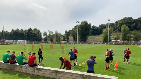 Roma, lavoro atletico e tecnico prima della partenza per Napoli: le ultime da Trigoria
