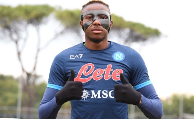 SKY – Infortunio Osimhen, Napoli in ansia: ecco cosa filtra da Castel Volturno