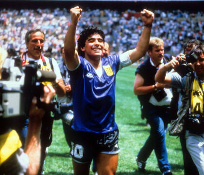 Sotheby’s sulla maglia di Maradona all’asta: «Siamo sicuri che è quella della Mano di Dio»